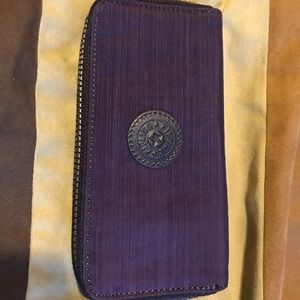 Kipling Uzario Dazzling Purple